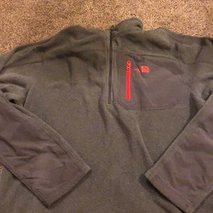 North face pull over